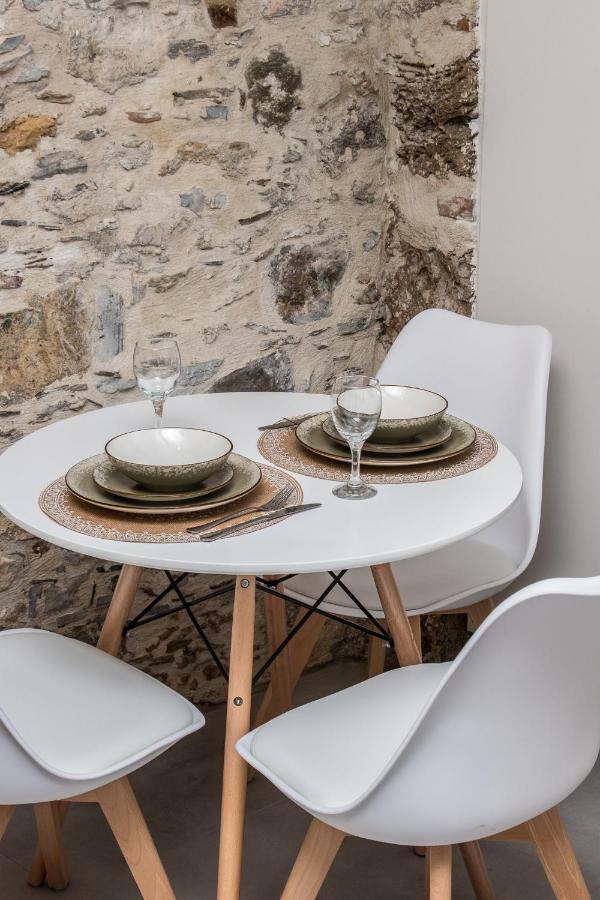 Stairs Homes & Suites Kamaria  Bagian luar foto