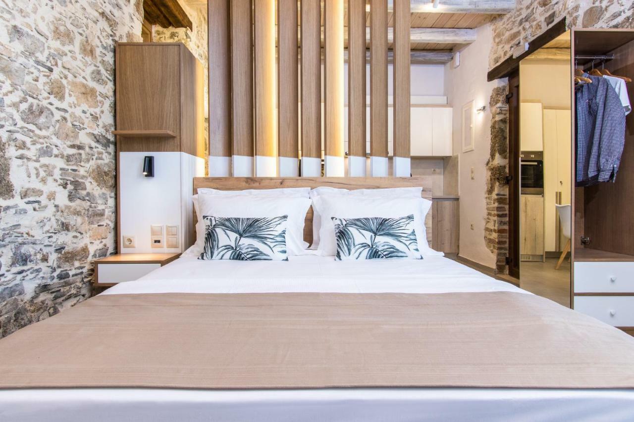 Stairs Homes & Suites Kamaria  Bagian luar foto